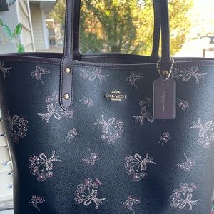 Coach Rbbn Bqt Rev City Tote/IM/PO